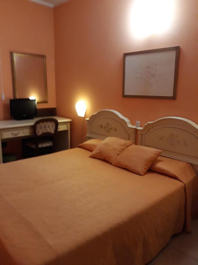 Hotel Cavour Werona Zewnętrze zdjęcie