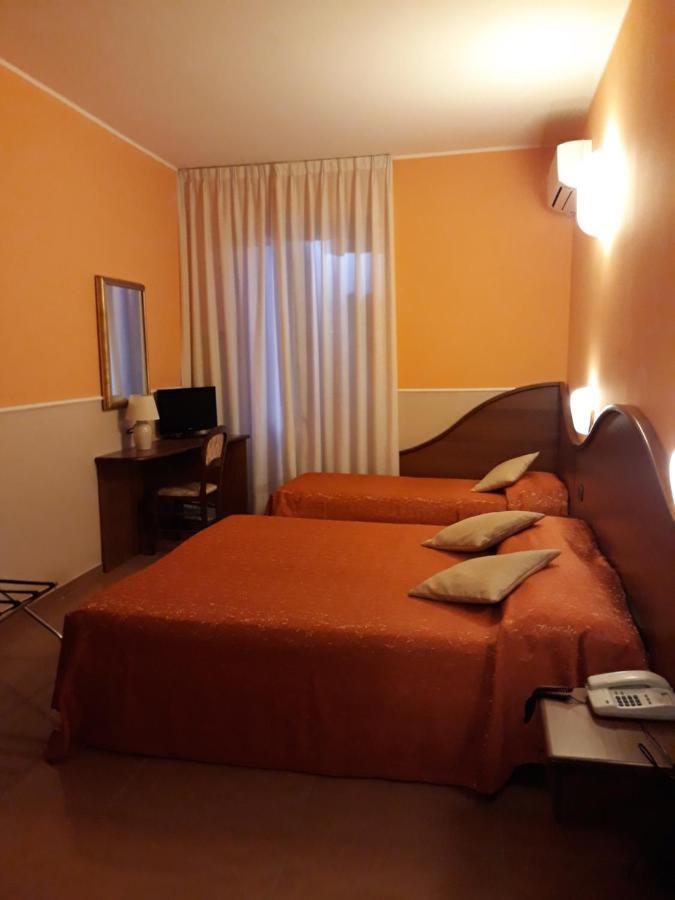 Hotel Cavour Werona Zewnętrze zdjęcie