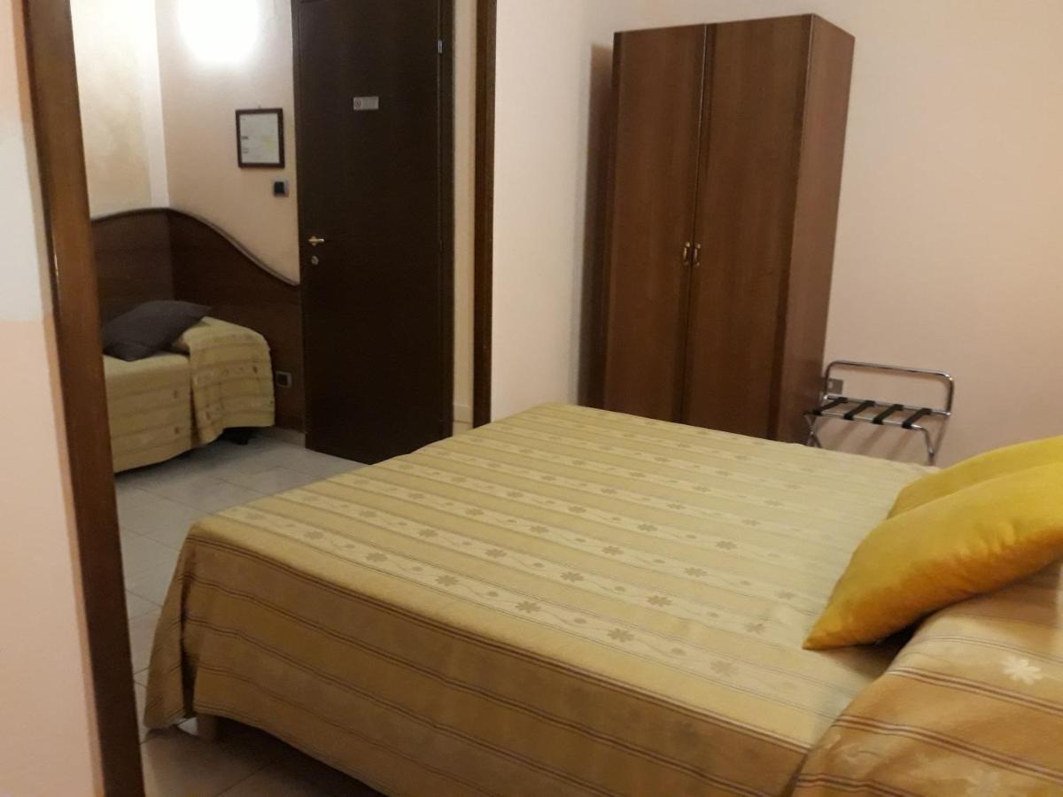 Hotel Cavour Werona Zewnętrze zdjęcie
